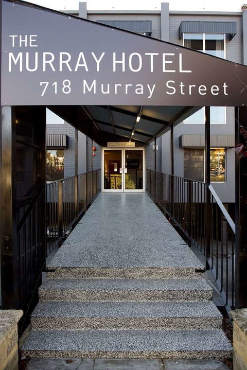 The Murray Hotel - Accommodation Sunshine Coast 1