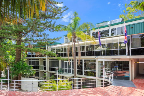 Metro Mirage Hotel Newport - Accommodation Sunshine Coast 2