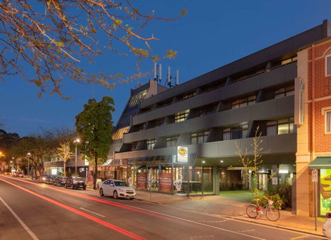 Comfort Hotel Adelaide Meridien - Accommodation Sunshine Coast 0