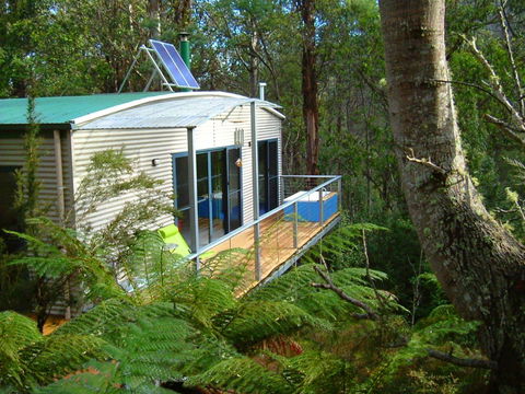 Huon Bush Retreats - Accommodation Sunshine Coast 0