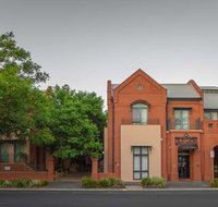 Majestic Old Lion Apartments - Accommodation Sunshine Coast
