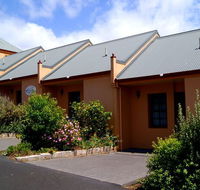 Meredith House and Mews - Accommodation Sunshine Coast