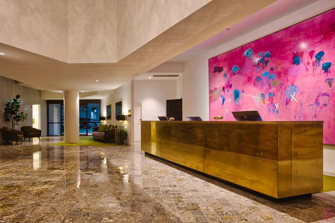 Eatons Hill Hotel - Accommodation Sunshine Coast 1