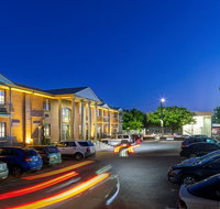 Adelaide Inn - Accommodation Sunshine Coast