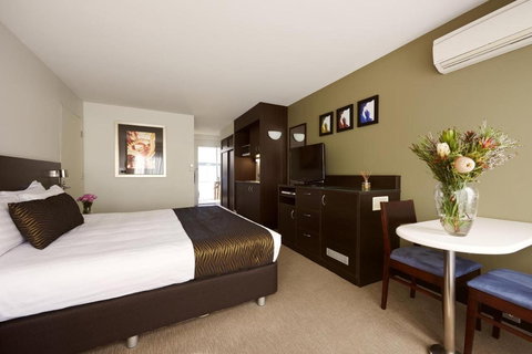 Station Motel - Accommodation Sunshine Coast 2