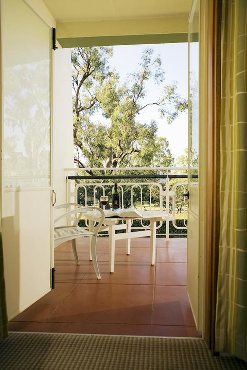 University House - ANU - Accommodation Sunshine Coast 16
