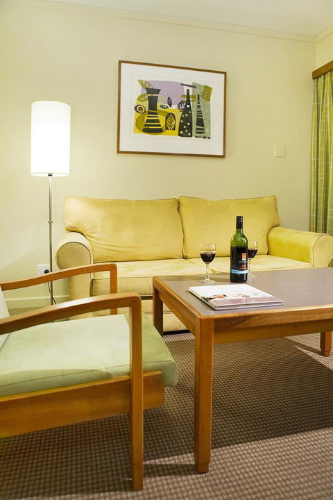 University House - ANU - Accommodation Sunshine Coast 0