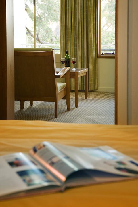 University House - ANU - Accommodation Sunshine Coast 12