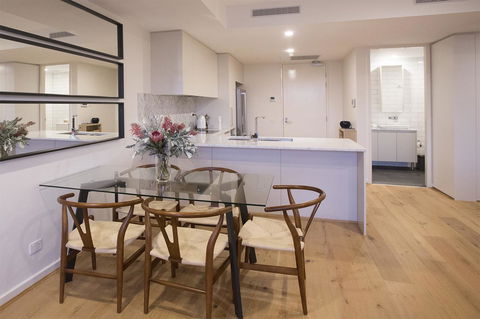 Greenwich Apartment - Accommodation Sunshine Coast 2