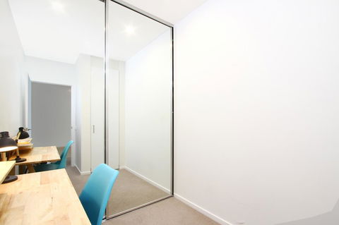 IQ Smart Apartments 704 Braddon ACT - Accommodation Sunshine Coast 1