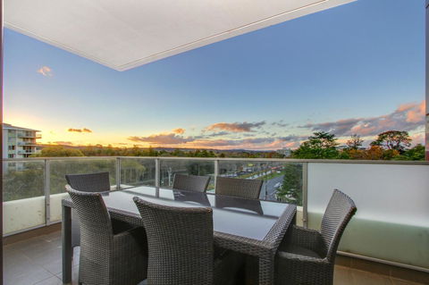 IQ Smart Apartments 704 Braddon ACT - Accommodation Sunshine Coast 7