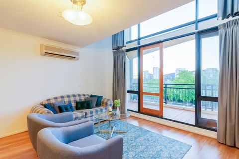 ALLARA CANBERRA - Accommodation Sunshine Coast 0