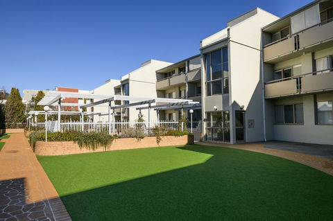 Accommodate Canberra - The Summit - Accommodation Sunshine Coast 3