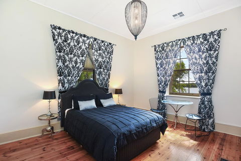 Wellington Courthouse - Accommodation Sunshine Coast 2