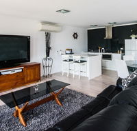 Lure Bed and Breakfast - Accommodation Sunshine Coast