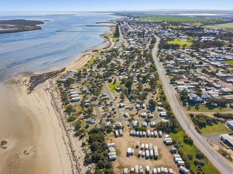 Port Broughton Tourist Park - Accommodation Sunshine Coast 0
