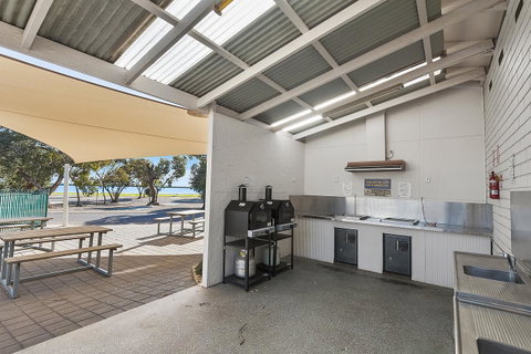 Port Broughton Tourist Park - Accommodation Sunshine Coast 3