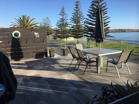 Crystal Blue Apartment - Accommodation Sunshine Coast 4