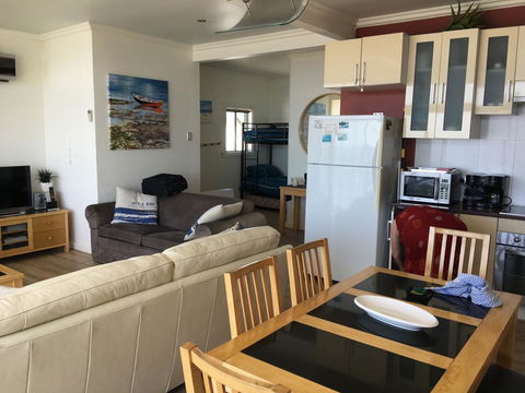 Crystal Blue Apartment - Accommodation Sunshine Coast 23