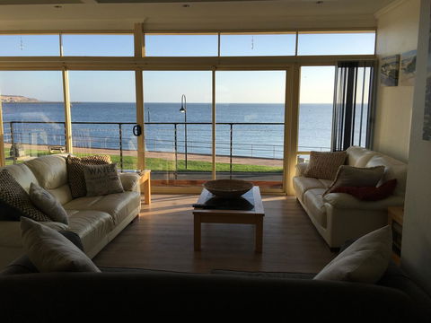 Crystal Blue Apartment - Accommodation Sunshine Coast 6