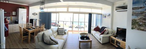 Crystal Blue Apartment - Accommodation Sunshine Coast 32
