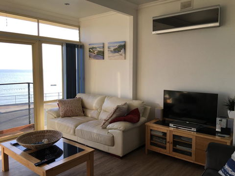 Crystal Blue Apartment - Accommodation Sunshine Coast 34