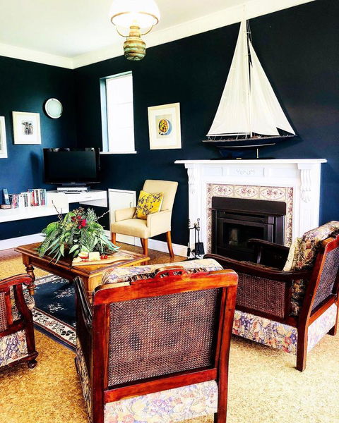 The Lake House Retreat - Accommodation Sunshine Coast 2