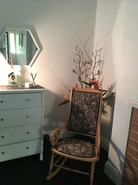 Cowan Street Bungalow - Accommodation Sunshine Coast 2