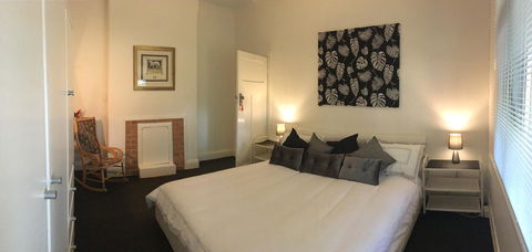 Cowan Street Bungalow - Accommodation Sunshine Coast 3