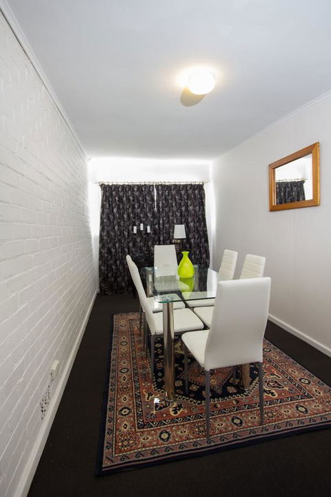 Cowan Street Bungalow - Accommodation Sunshine Coast 12