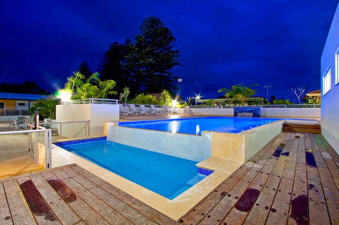 Lakeside Waterfront Apartment The Entrance - Accommodation Sunshine Coast 14