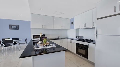 Lakeside Waterfront Apartment The Entrance - Accommodation Sunshine Coast 1