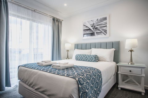 Marina Hotel - Accommodation Sunshine Coast 6