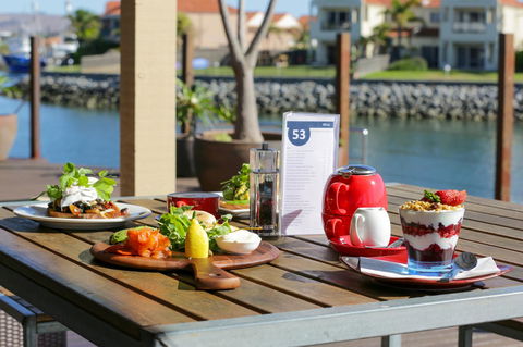 Marina Hotel - Accommodation Sunshine Coast 40