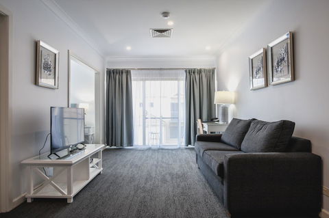 Marina Hotel - Accommodation Sunshine Coast 10