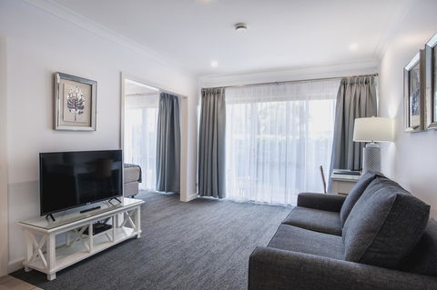 Marina Hotel - Accommodation Sunshine Coast 24