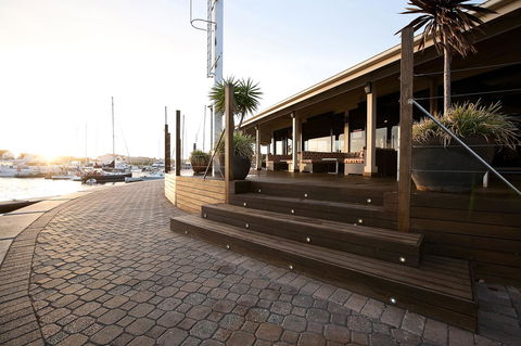 Marina Hotel - Accommodation Sunshine Coast 37