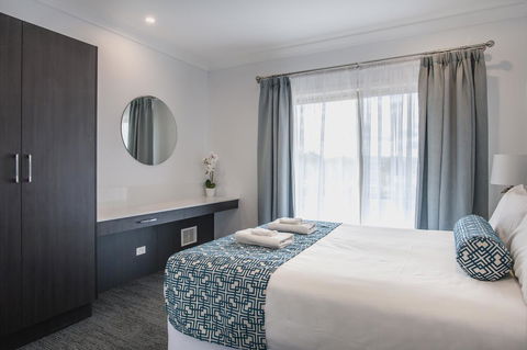 Marina Hotel - Accommodation Sunshine Coast 4
