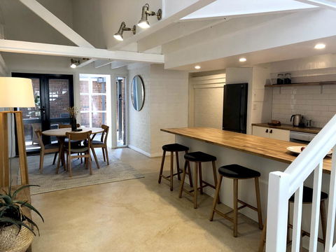 The Loft - Beautiful Central Barossa Apartment - Accommodation Sunshine Coast 4