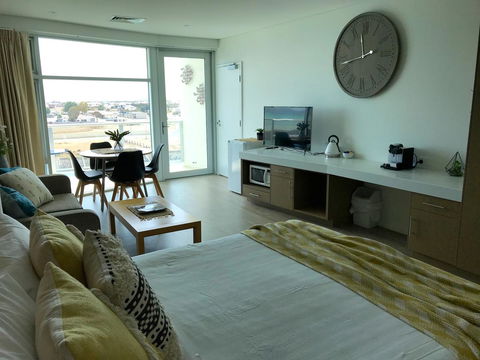 Ocean View Luxury Apartment & Suite - Accommodation Sunshine Coast 13