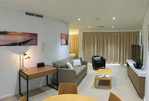 Wallaroo Marina Waterfront Luxe Apartment - Accommodation Sunshine Coast 5