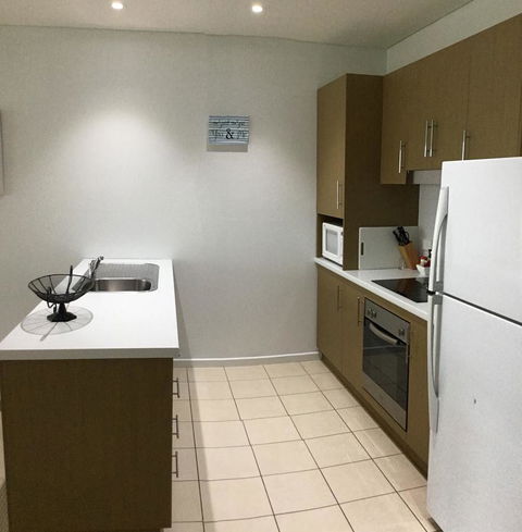 Wallaroo Marina Waterfront Luxe Apartment - Accommodation Sunshine Coast 9