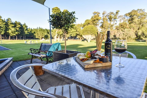 William Macintosh Motor Lodge - Accommodation Sunshine Coast 2