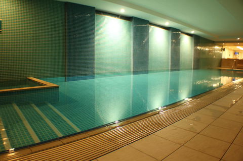 Beachside Luxury Apartments One & Two Bedroom In Beachfront Oaks Pier Building - Accommodation Sunshine Coast 36