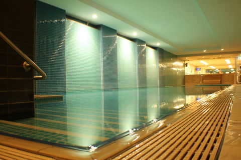 Beachside Luxury Apartments One & Two Bedroom In Beachfront Oaks Pier Building - Accommodation Sunshine Coast 34