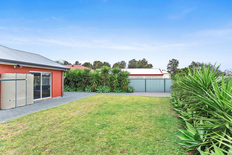 'The Hidden Diamond' - Normanville - Accommodation Sunshine Coast 32