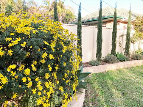 Beautiful Garden House - Accommodation Sunshine Coast 2