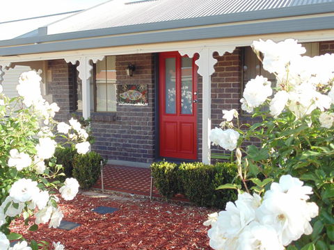 Baronet B & B - Accommodation Sunshine Coast 0