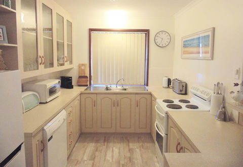 Baronet B & B - Accommodation Sunshine Coast 8