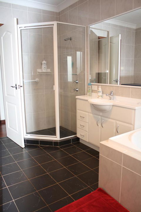 Serenity On Narrabeen Beach - 1Bdr Beachside Retreat - Accommodation Sunshine Coast 5